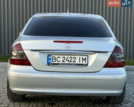Сірий Мерседес Е-Клас, об'ємом двигуна 2.2 л та пробігом 295 тис. км за 9999 $, фото 97 на Automoto.ua