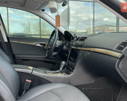 Мерседес Е-Клас 2007 у Івано-Франківську на Automoto.ua Сірий Мерседес Е-Клас, об'ємом двигуна 1.8 л та пробігом 227 тис. км за 7999 $, фото 6 на Automoto.ua