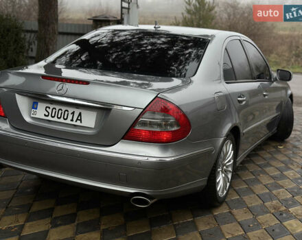 Серый Мерседес Е-Класс, объемом двигателя 3 л и пробегом 370 тыс. км за 8950 $, фото 12 на Automoto.ua