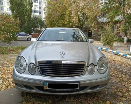 Сірий Мерседес Е-Клас, об'ємом двигуна 1.8 л та пробігом 254 тис. км за 4500 $, фото 1 на Automoto.ua