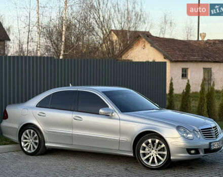 Сірий Мерседес Е-Клас, об'ємом двигуна 2.2 л та пробігом 295 тис. км за 9999 $, фото 88 на Automoto.ua