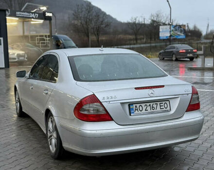 Сірий Мерседес Е-Клас, об'ємом двигуна 2.1 л та пробігом 278 тис. км за 10800 $, фото 3 на Automoto.ua