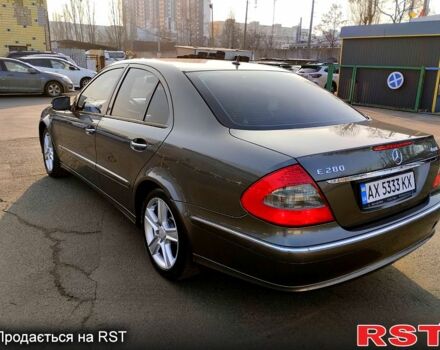 Серый Мерседес Е-Класс, объемом двигателя 3 л и пробегом 238 тыс. км за 8750 $, фото 1 на Automoto.ua