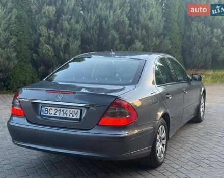 Сірий Мерседес Е-Клас, об'ємом двигуна 3 л та пробігом 366 тис. км за 10700 $, фото 3 на Automoto.ua