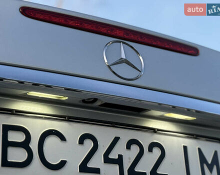 Сірий Мерседес Е-Клас, об'ємом двигуна 2.2 л та пробігом 295 тис. км за 9999 $, фото 11 на Automoto.ua
