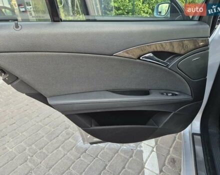 Серый Мерседес Е-Класс, объемом двигателя 1.8 л и пробегом 219 тыс. км за 10500 $, фото 18 на Automoto.ua