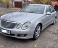 Сірий Мерседес Е-Клас, об'ємом двигуна 2.2 л та пробігом 425 тис. км за 7700 $, фото 1 на Automoto.ua