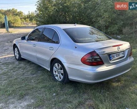 Мерседес Е-Класс 2007 в Виннице на Automoto.ua Серый Мерседес Е-Класс, объемом двигателя 2.15 л и пробегом 319 тыс. км за 7900 $, фото 10 на Automoto.ua