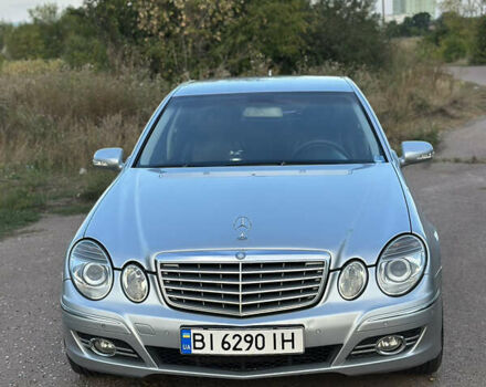 Серый Мерседес Е-Класс, объемом двигателя 2.15 л и пробегом 313 тыс. км за 8000 $, фото 2 на Automoto.ua