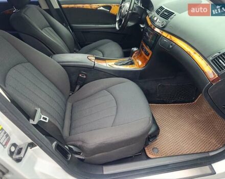 Серый Мерседес Е-Класс, объемом двигателя 2.99 л и пробегом 399 тыс. км за 9500 $, фото 42 на Automoto.ua