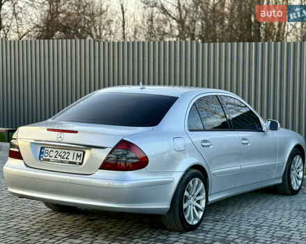 Сірий Мерседес Е-Клас, об'ємом двигуна 2.2 л та пробігом 295 тис. км за 9999 $, фото 113 на Automoto.ua