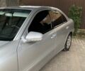 Серый Мерседес Е-Класс, объемом двигателя 2.1 л и пробегом 313 тыс. км за 9000 $, фото 5 на Automoto.ua