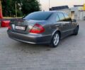 Серый Мерседес Е-Класс, объемом двигателя 2.2 л и пробегом 350 тыс. км за 8000 $, фото 6 на Automoto.ua