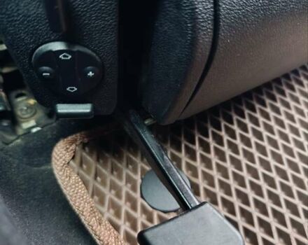 Серый Мерседес Е-Класс, объемом двигателя 2.99 л и пробегом 399 тыс. км за 9500 $, фото 35 на Automoto.ua