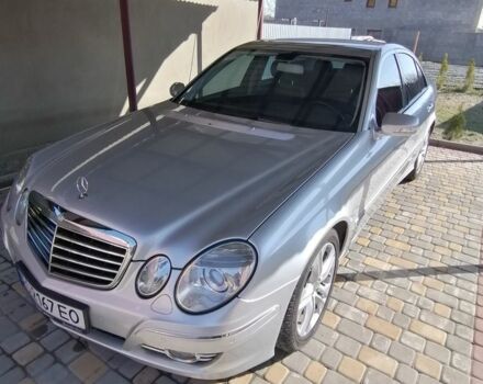 Серый Мерседес Е-Класс, объемом двигателя 2.2 л и пробегом 275 тыс. км за 10800 $, фото 3 на Automoto.ua