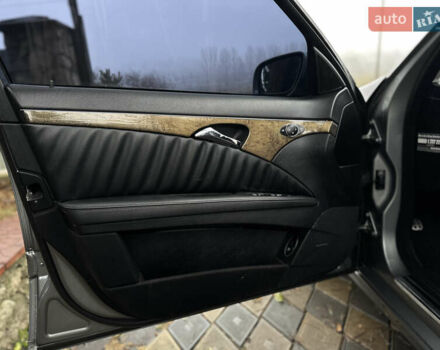 Серый Мерседес Е-Класс, объемом двигателя 3 л и пробегом 370 тыс. км за 8950 $, фото 19 на Automoto.ua