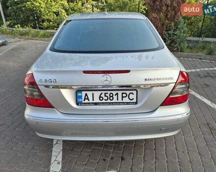 Серый Мерседес Е-Класс, объемом двигателя 1.8 л и пробегом 219 тыс. км за 10500 $, фото 7 на Automoto.ua
