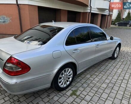 Серый Мерседес Е-Класс, объемом двигателя 1.8 л и пробегом 266 тыс. км за 8800 $, фото 2 на Automoto.ua