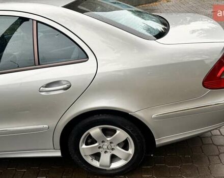 Сірий Мерседес Е-Клас, об'ємом двигуна 3 л та пробігом 244 тис. км за 8500 $, фото 3 на Automoto.ua