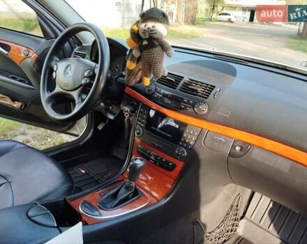 Серый Мерседес Е-Класс, объемом двигателя 2.2 л и пробегом 370 тыс. км за 8700 $, фото 10 на Automoto.ua