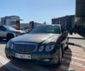 Серый Мерседес Е-Класс, объемом двигателя 3 л и пробегом 274 тыс. км за 8500 $, фото 1 на Automoto.ua