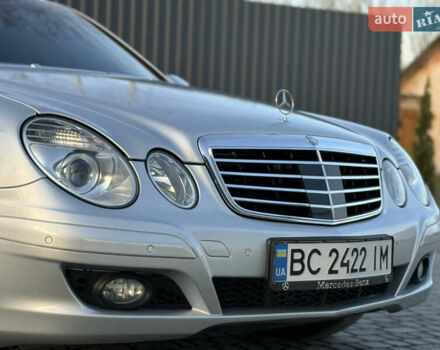 Сірий Мерседес Е-Клас, об'ємом двигуна 2.2 л та пробігом 295 тис. км за 9999 $, фото 92 на Automoto.ua