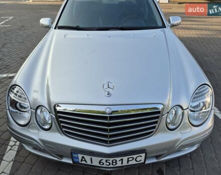 Серый Мерседес Е-Класс, объемом двигателя 1.8 л и пробегом 219 тыс. км за 10500 $, фото 4 на Automoto.ua