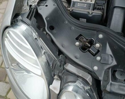 Серый Мерседес Е-Класс, объемом двигателя 2.15 л и пробегом 259 тыс. км за 10400 $, фото 26 на Automoto.ua