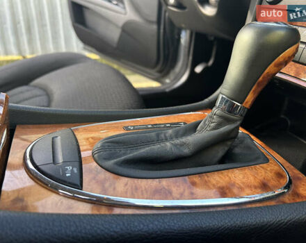 Серый Мерседес Е-Класс, объемом двигателя 2.15 л и пробегом 249 тыс. км за 13100 $, фото 48 на Automoto.ua