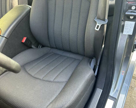 Серый Мерседес Е-Класс, объемом двигателя 2.15 л и пробегом 249 тыс. км за 13100 $, фото 52 на Automoto.ua