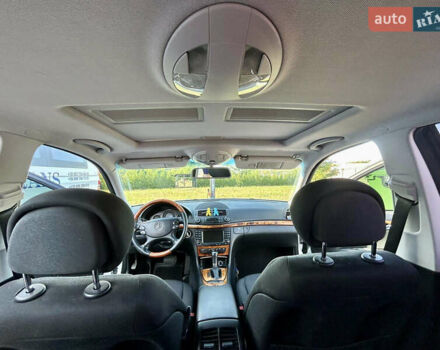 Серый Мерседес Е-Класс, объемом двигателя 2.1 л и пробегом 366 тыс. км за 11000 $, фото 8 на Automoto.ua