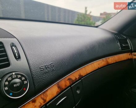 Сірий Мерседес Е-Клас, об'ємом двигуна 1.8 л та пробігом 257 тис. км за 7800 $, фото 30 на Automoto.ua