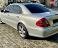 Сірий Мерседес Е-Клас, об'ємом двигуна 2.1 л та пробігом 370 тис. км за 10800 $, фото 4 на Automoto.ua