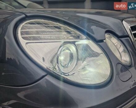 Сірий Мерседес Е-Клас, об'ємом двигуна 1.8 л та пробігом 257 тис. км за 7800 $, фото 22 на Automoto.ua