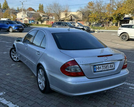 Серый Мерседес Е-Класс, объемом двигателя 3 л и пробегом 240 тыс. км за 15000 $, фото 5 на Automoto.ua