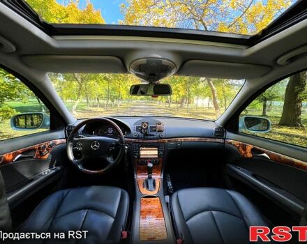 Серый Мерседес Е-Класс, объемом двигателя 2.1 л и пробегом 345 тыс. км за 11300 $, фото 8 на Automoto.ua