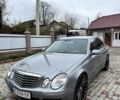 Серый Мерседес Е-Класс, объемом двигателя 2.2 л и пробегом 161 тыс. км за 9599 $, фото 1 на Automoto.ua