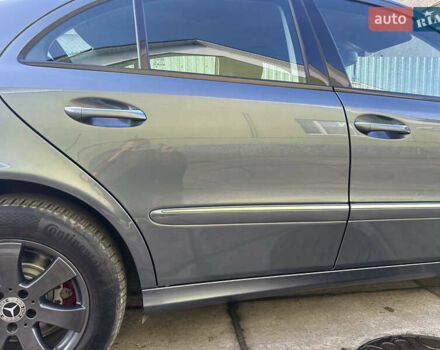 Серый Мерседес Е-Класс, объемом двигателя 2.15 л и пробегом 249 тыс. км за 13100 $, фото 11 на Automoto.ua