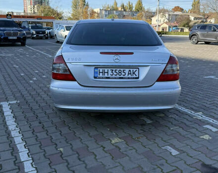 Серый Мерседес Е-Класс, объемом двигателя 3 л и пробегом 240 тыс. км за 15000 $, фото 4 на Automoto.ua