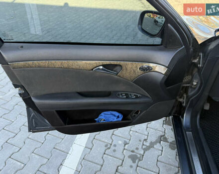 Сірий Мерседес Е-Клас, об'ємом двигуна 2.15 л та пробігом 502 тис. км за 8700 $, фото 33 на Automoto.ua