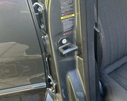 Серый Мерседес Е-Класс, объемом двигателя 2.15 л и пробегом 249 тыс. км за 13100 $, фото 55 на Automoto.ua