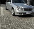 Серый Мерседес Е-Класс, объемом двигателя 2.1 л и пробегом 350 тыс. км за 9000 $, фото 1 на Automoto.ua