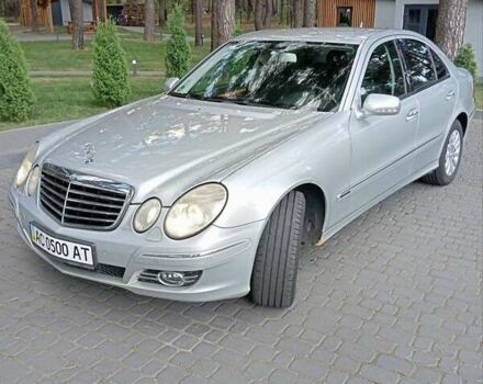Серый Мерседес Е-Класс, объемом двигателя 2.2 л и пробегом 315 тыс. км за 7850 $, фото 3 на Automoto.ua