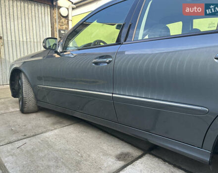 Серый Мерседес Е-Класс, объемом двигателя 2.15 л и пробегом 249 тыс. км за 13100 $, фото 16 на Automoto.ua