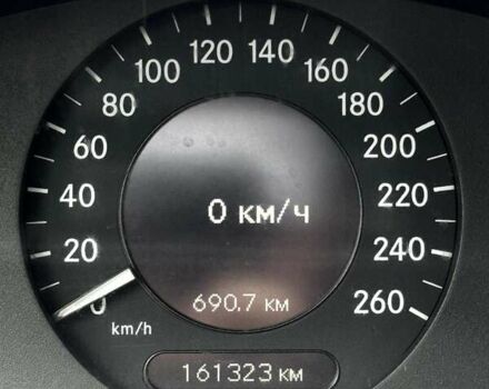 Серый Мерседес Е-Класс, объемом двигателя 2.2 л и пробегом 161 тыс. км за 9599 $, фото 14 на Automoto.ua