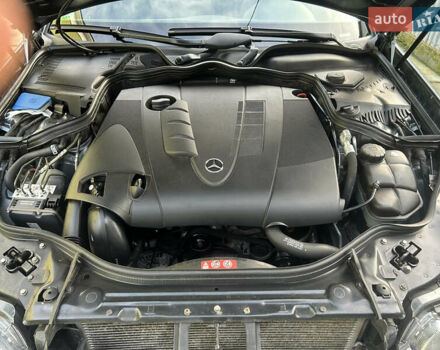 Серый Мерседес Е-Класс, объемом двигателя 2.15 л и пробегом 249 тыс. км за 13100 $, фото 32 на Automoto.ua