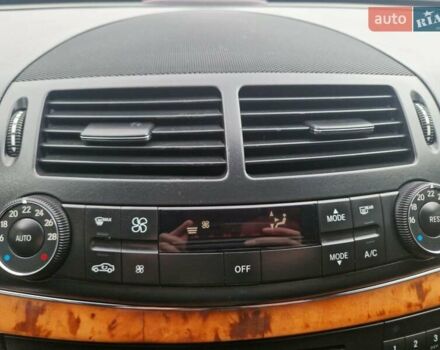 Серый Мерседес Е-Класс, объемом двигателя 1.8 л и пробегом 258 тыс. км за 7800 $, фото 26 на Automoto.ua