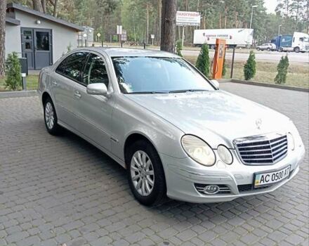 Серый Мерседес Е-Класс, объемом двигателя 2.2 л и пробегом 315 тыс. км за 7850 $, фото 4 на Automoto.ua