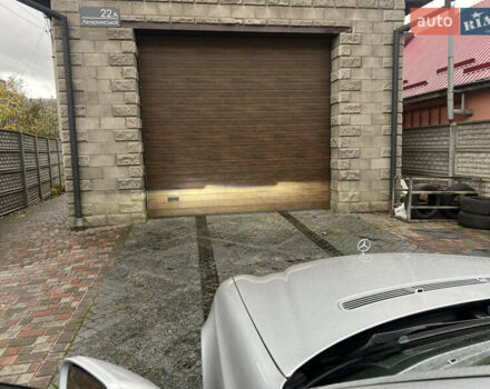 Мерседес Е-Клас 2008 у Костополе на Automoto.ua Сірий Мерседес Е-Клас, об'ємом двигуна 3 л та пробігом 295 тис. км за 11000 $, фото 8 на Automoto.ua