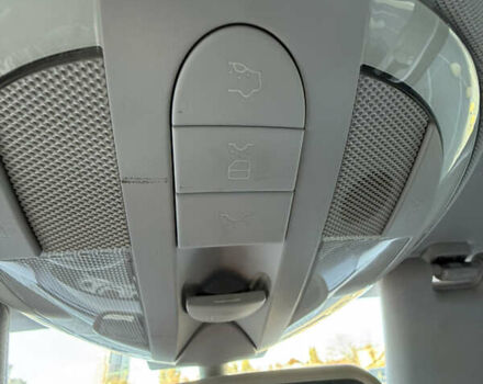 Серый Мерседес Е-Класс, объемом двигателя 3 л и пробегом 240 тыс. км за 15000 $, фото 27 на Automoto.ua